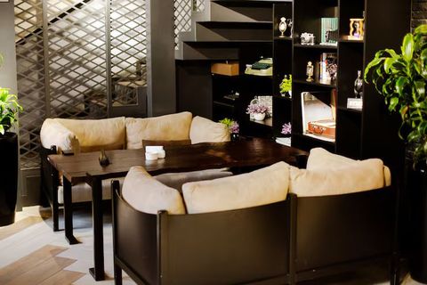 Explore Luxury Home Furniture Trends for Elegant Interiors