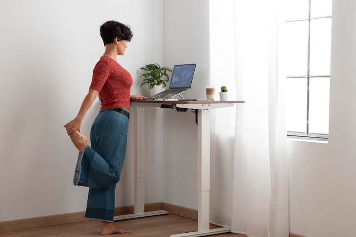 Standing Desk Benefits: A Complete Guide to Better Work Habits